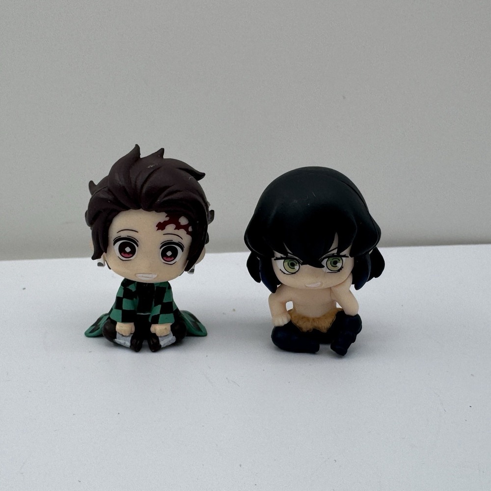 Demon Slayer Sitting Mascot Revolve Mini Figures‎ Tanjiro Inosuke